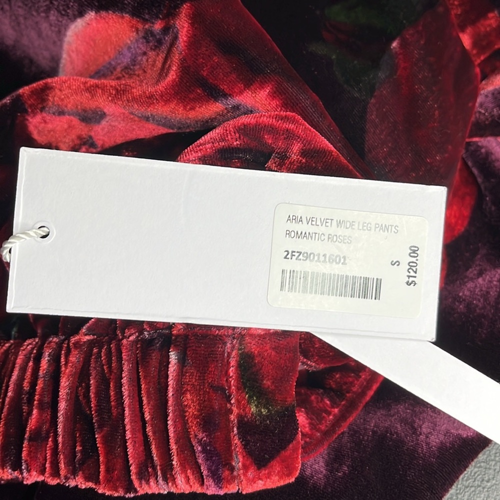 Soft Surroundings Aria Velvet Wide Leg Romantic Roses Pants - Picture 7 of 10